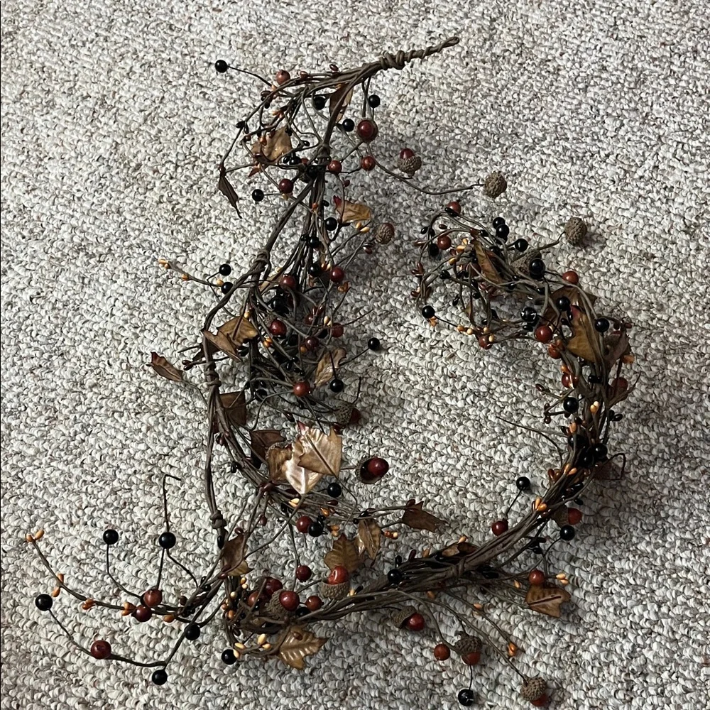 Rustic Berry and Leaf Garland